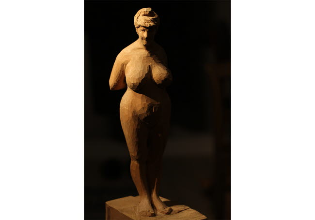 Döderhultarns skulptur "Venus de Döderhult".