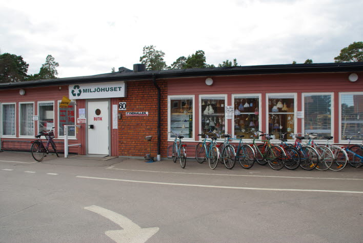 Mljöhuset Återbruk entré.
